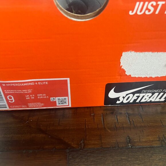 Nike Women's Hyper Diamond 4 Elite Softball Cleats NWOT - Picture 3 of 5